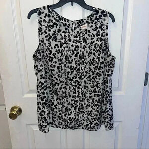 Merona sleeveless top black :white